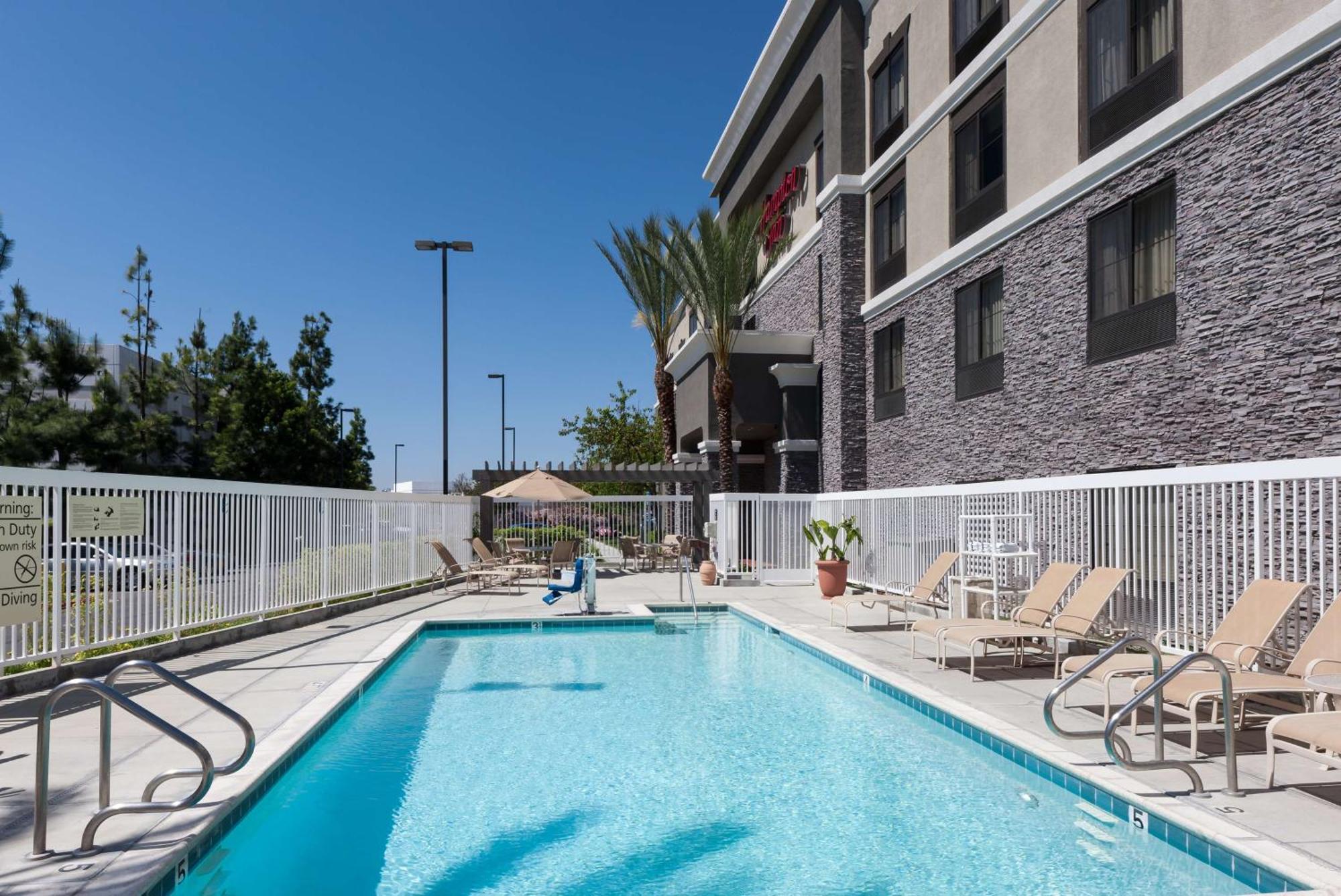Hampton Inn Los Angeles Orange County Cypress Exteriör bild